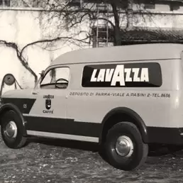 О компании Lavazza Фото